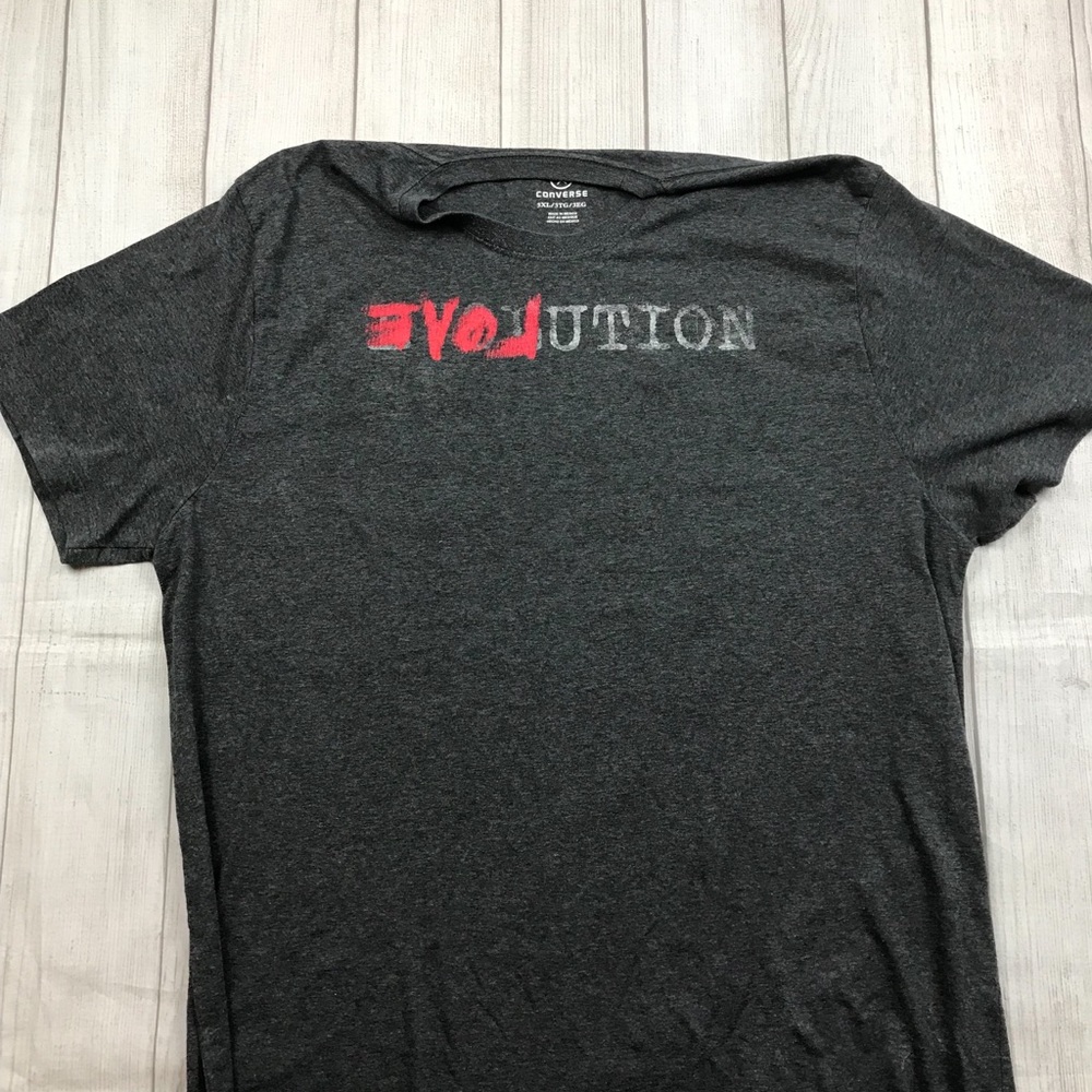 Converse Men Crew Neck Graphic T-Shirt